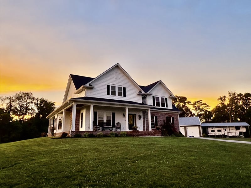 738 Mutton Hollow Hill Rd, Bethpage, TN 37022