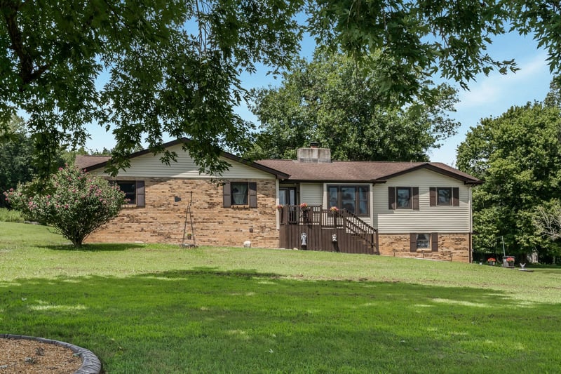 416 Harsh Ln, Castalian Springs, TN 37031