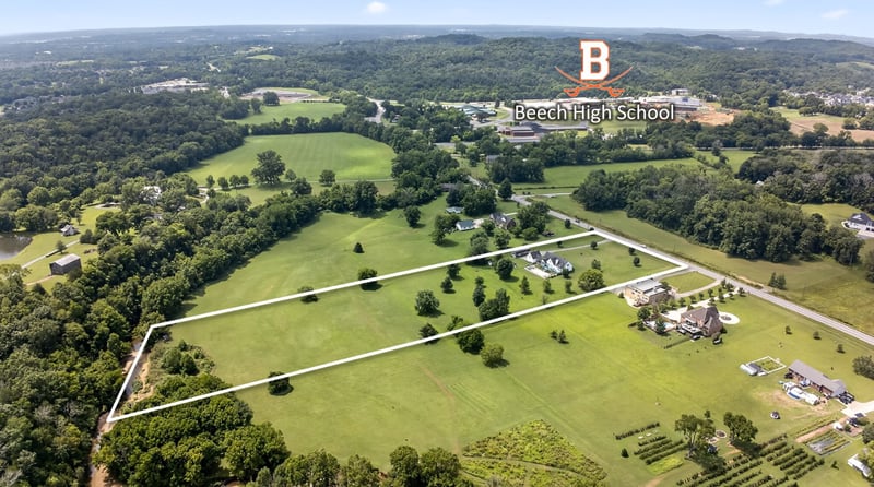 2236 New Hope Rd, Hendersonville, TN 37075