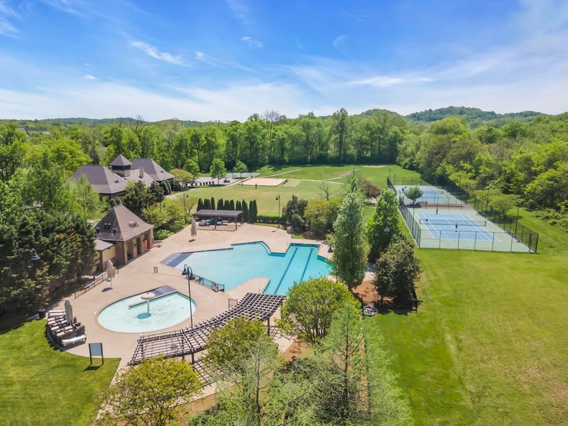 2017 Bungalow Dr, Thompsons Station, TN 37179