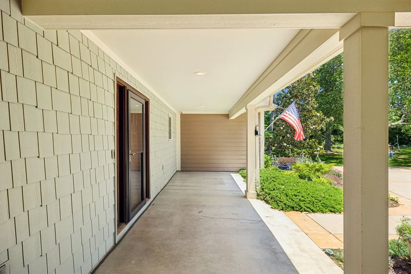 8166 Poplar Creek Rd, Nashville, TN 37221