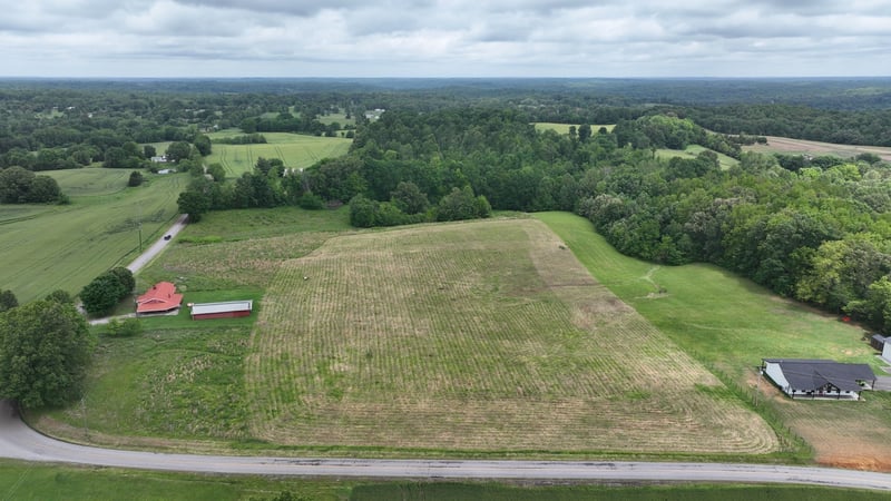 192 Nubia Rd, Westmoreland, TN 37186