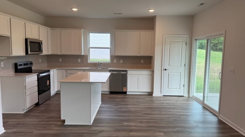 3297 Barrel Oak Ps, Columbia, TN 38401