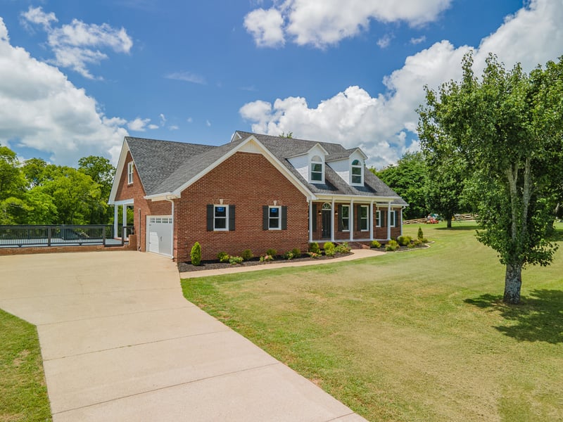 1821 Gina Lynn Dr, Lewisburg, TN 37091