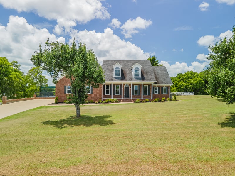 1821 Gina Lynn Dr, Lewisburg, TN 37091