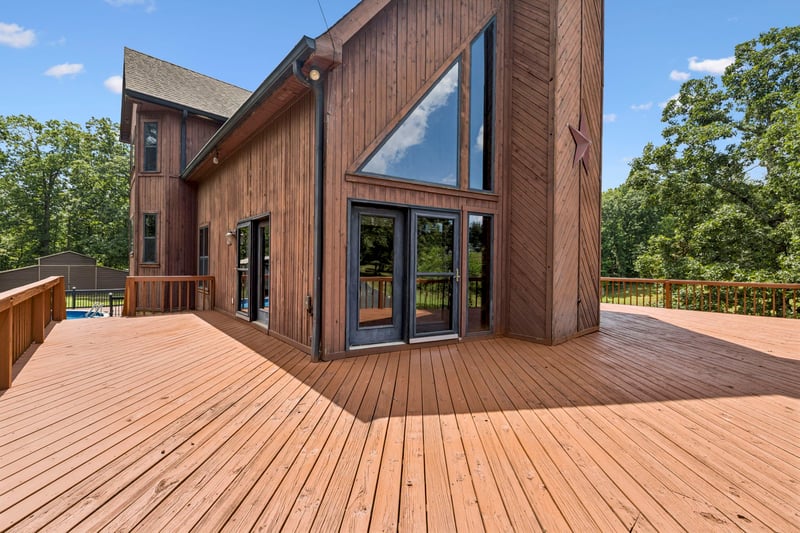 121 High Forest Dr, Hampshire, TN 38461