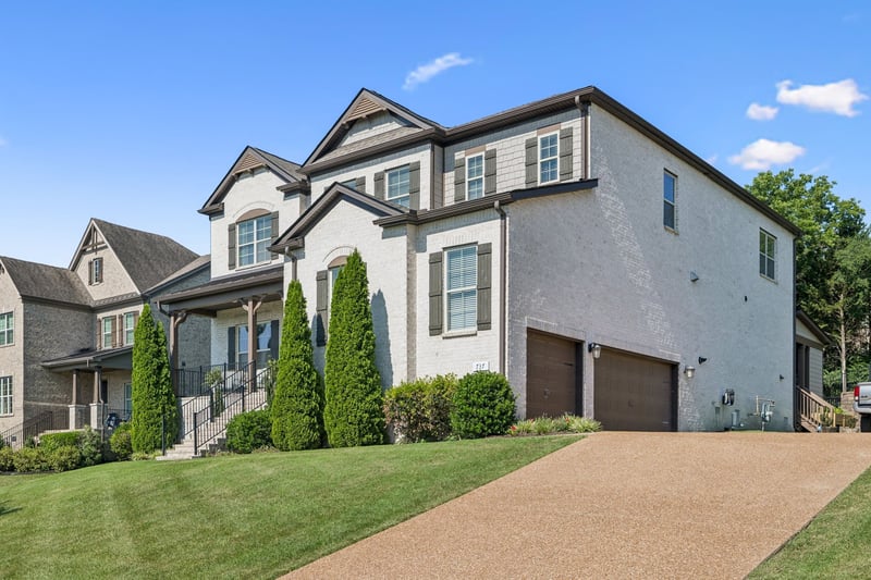 737 Alameda Ave, Nolensville, TN 37135