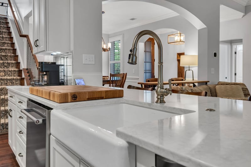 1010 Larkwood Dr, Hermitage, TN 37076