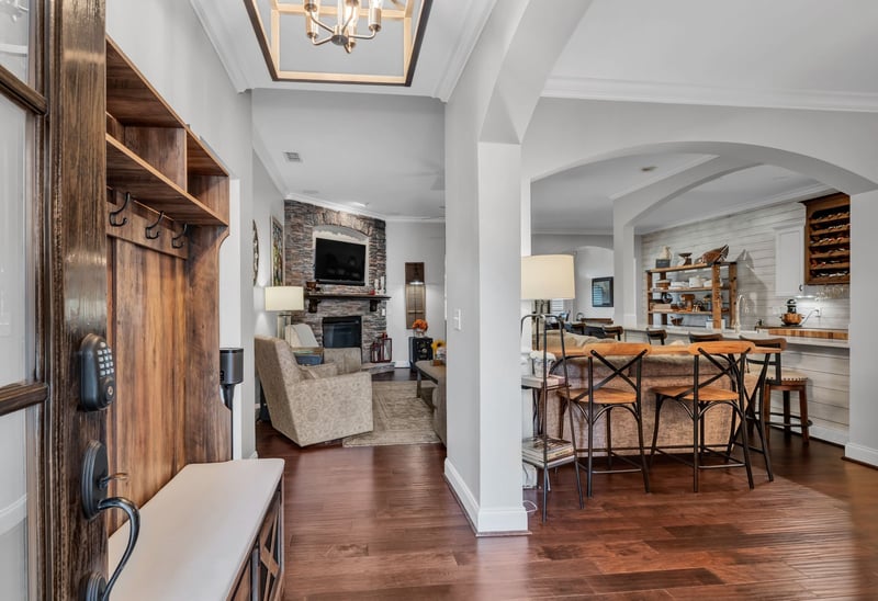 1010 Larkwood Dr, Hermitage, TN 37076