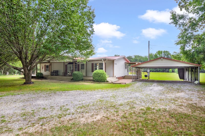 639 Pruett Rd, Dickson, TN 37055
