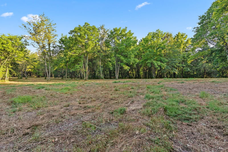 2821 Double Branch Rd, Columbia, TN 38401