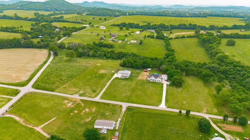 1446 Littleton Ranch Rd, Castalian Springs, TN 37031