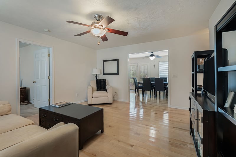 120 Greenwing Ct, Murfreesboro, TN 37130