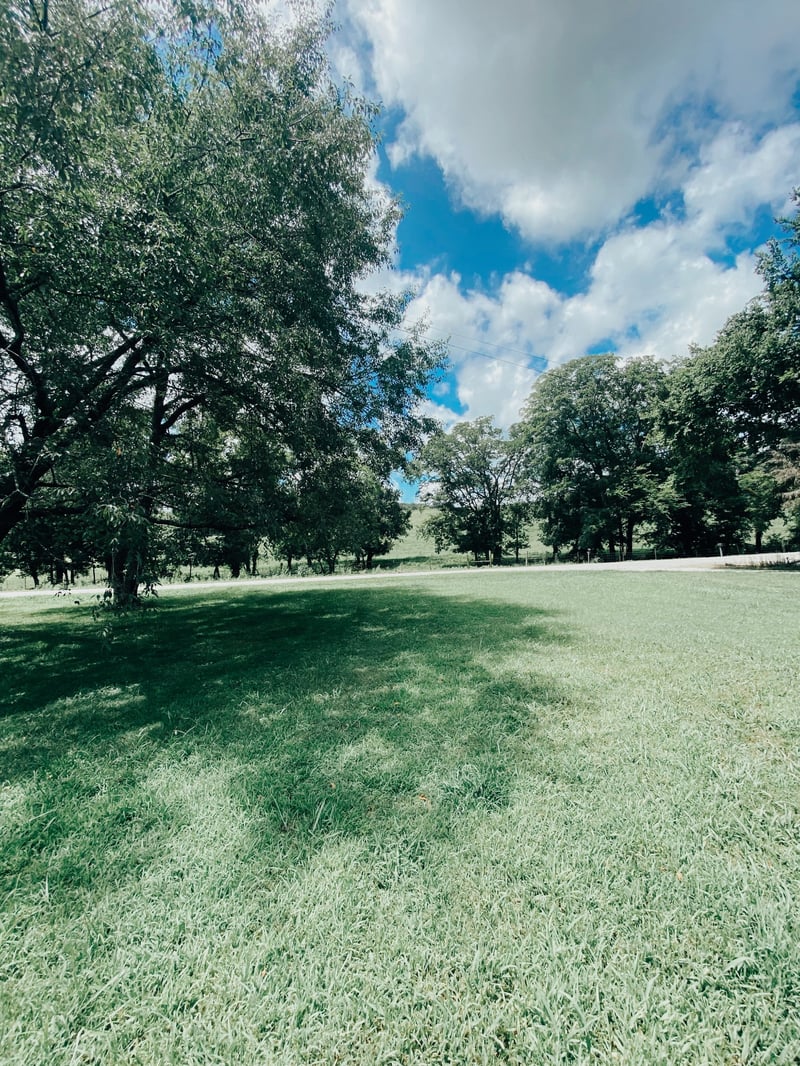 1094 Theta Pike, Columbia, TN 38401