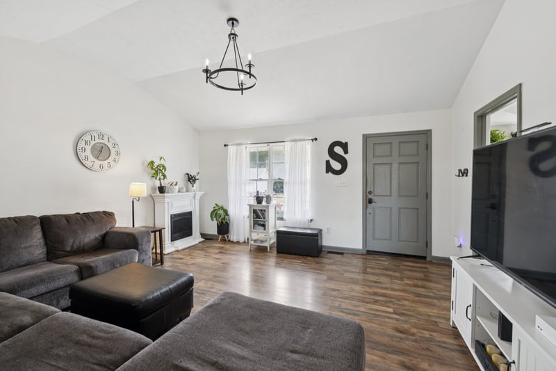 411 Brookside Dr, Mount Pleasant, TN 38474