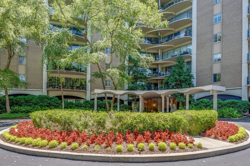 4215 Harding Pike #212, Nashville, TN 37205