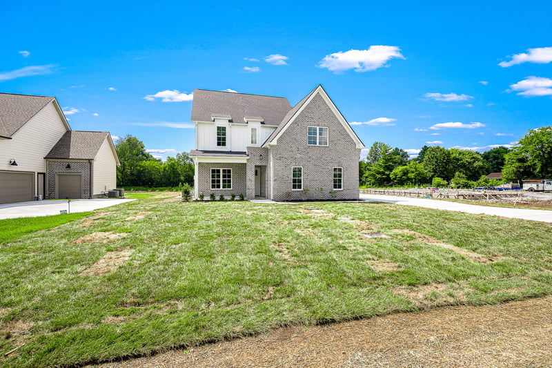 516 Gresham Ln, Murfreesboro, TN 37129