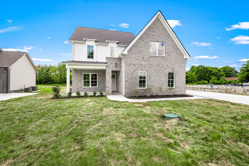 516 Gresham Ln, Murfreesboro, TN 37129