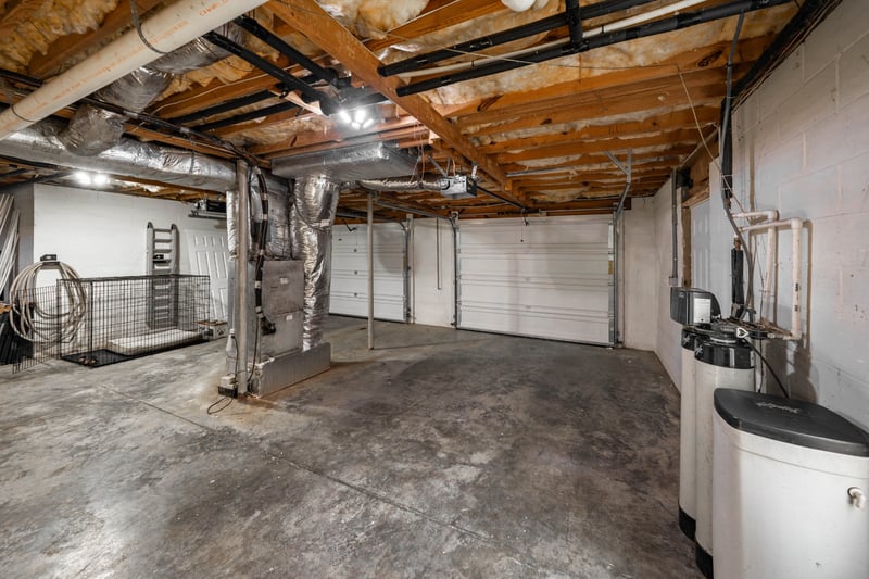 1101 Rustling Oaks Dr, Pleasant View, TN 37146