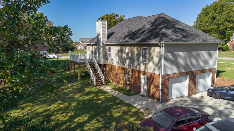 1101 Rustling Oaks Dr, Pleasant View, TN 37146