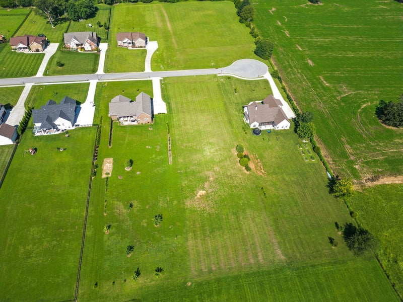 136A Wind Wood Dr, Portland, TN 37148