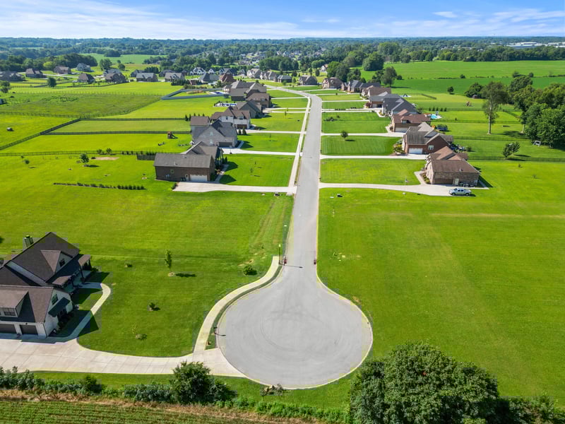 136A Wind Wood Dr, Portland, TN 37148