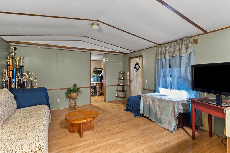 2417 Esque Sharp Rd, Mount Pleasant, TN 38474