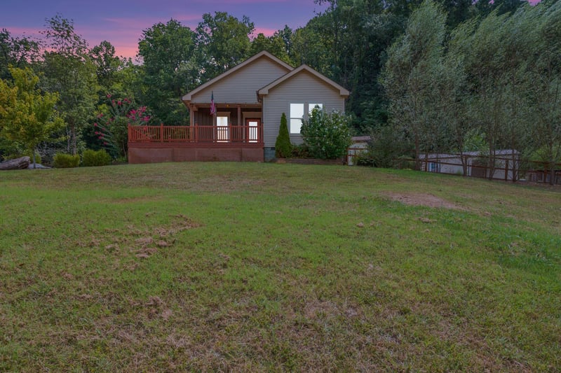 2071 Preacher Holt Rd, Mount Pleasant, TN 38474