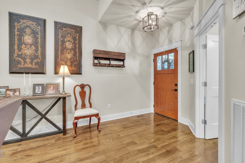 422 Evergreen Cir, Kingston Springs, TN 37082