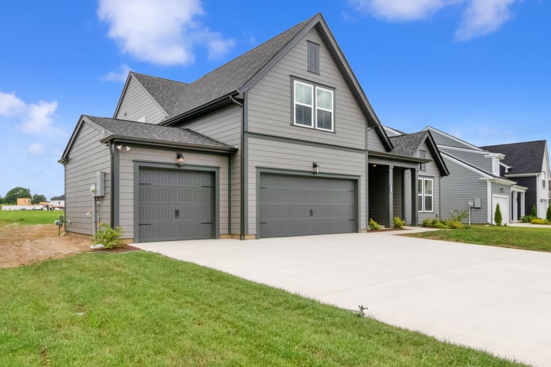 7636 Danswerk Dr, Murfreesboro, TN 37129