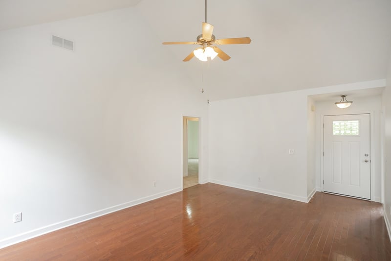 1140 Summerville Cir, Thompsons Station, TN 37179