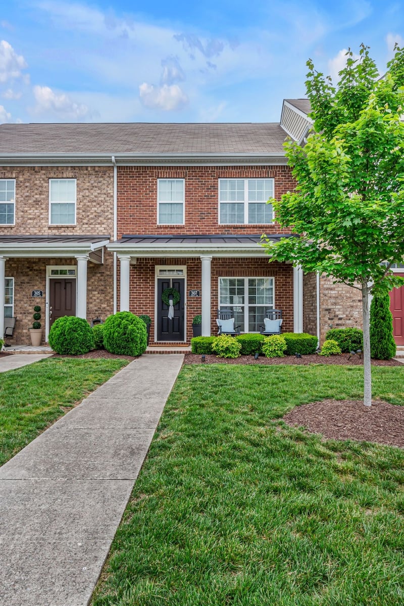 307 Oldbury Ln, Spring Hill, TN 37174