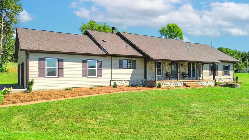 1029 Robertson Rd, Gallatin, TN 37066