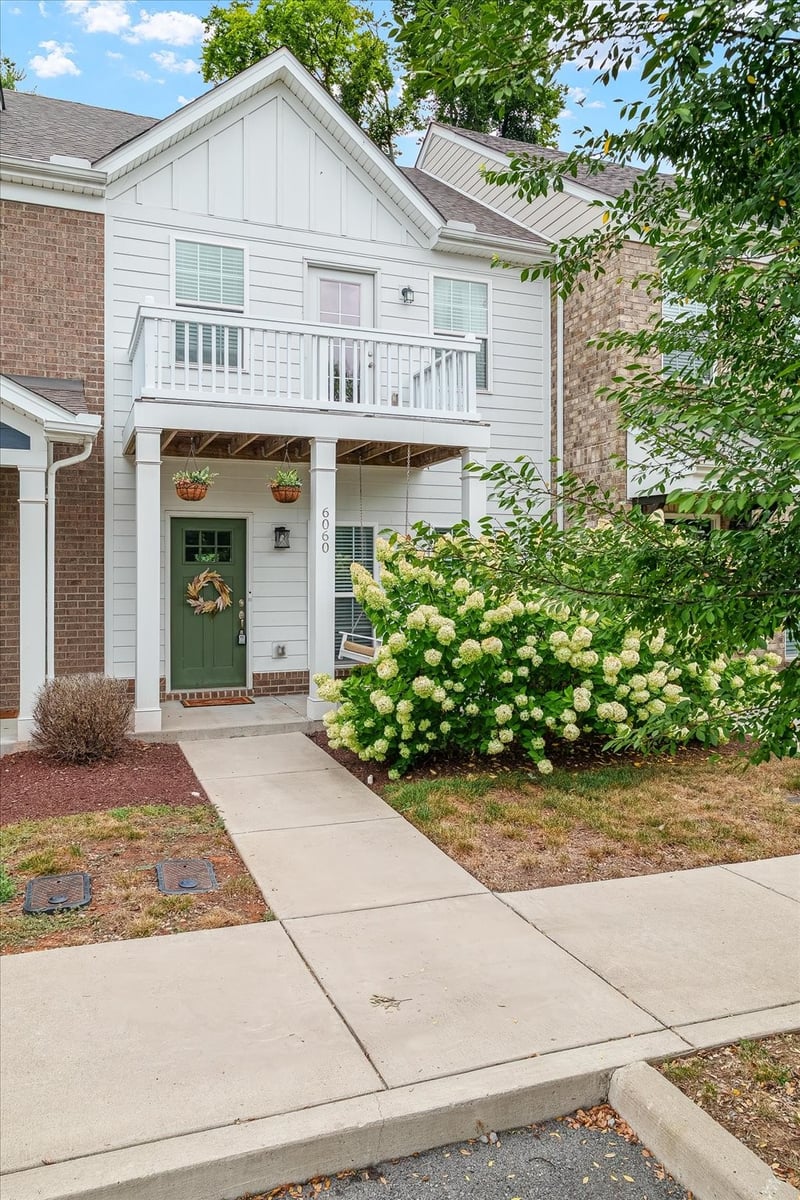 6060 Ivory Ln, Hendersonville, TN 37075