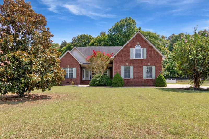 3910 Rowland Rd, Murfreesboro, TN 37128