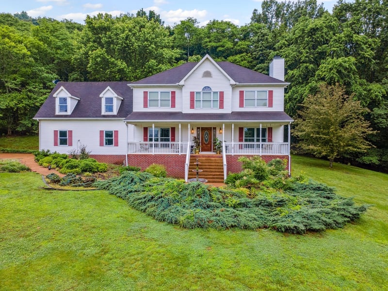 6873 Giles Hill Rd, College Grove, TN 37046