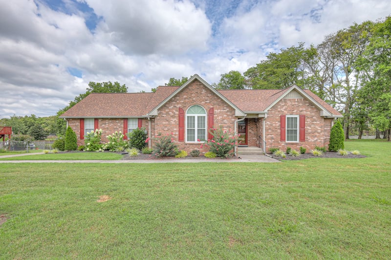 522 N Greenhill Rd, Mount Juliet, TN 37122
