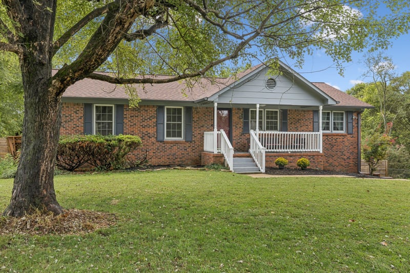 108 Walnut Dr, Columbia, TN 38401