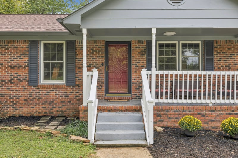 108 Walnut Dr, Columbia, TN 38401