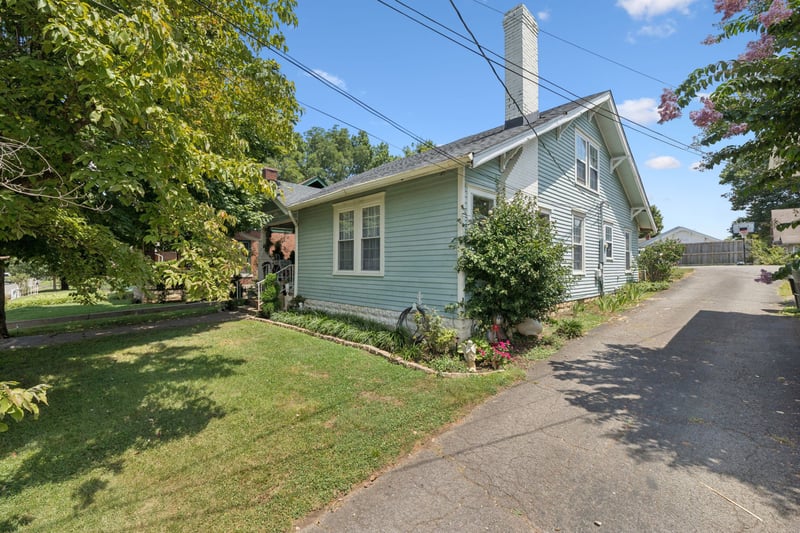 308 Walnut St, Springfield, TN 37172