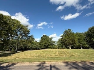 1605 Oak Mountain Dr, Columbia, TN 38401