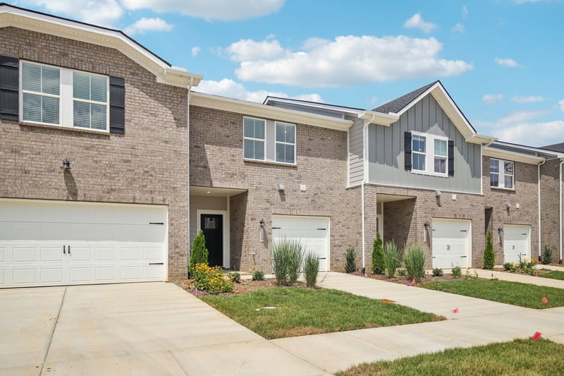 7129 Cedarcrest Ln, Fairview, TN 37062