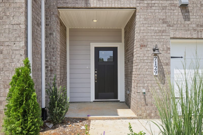 7129 Cedarcrest Ln, Fairview, TN 37062