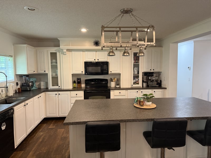 1076 Skyline Dr, Kingston Springs, TN 37082