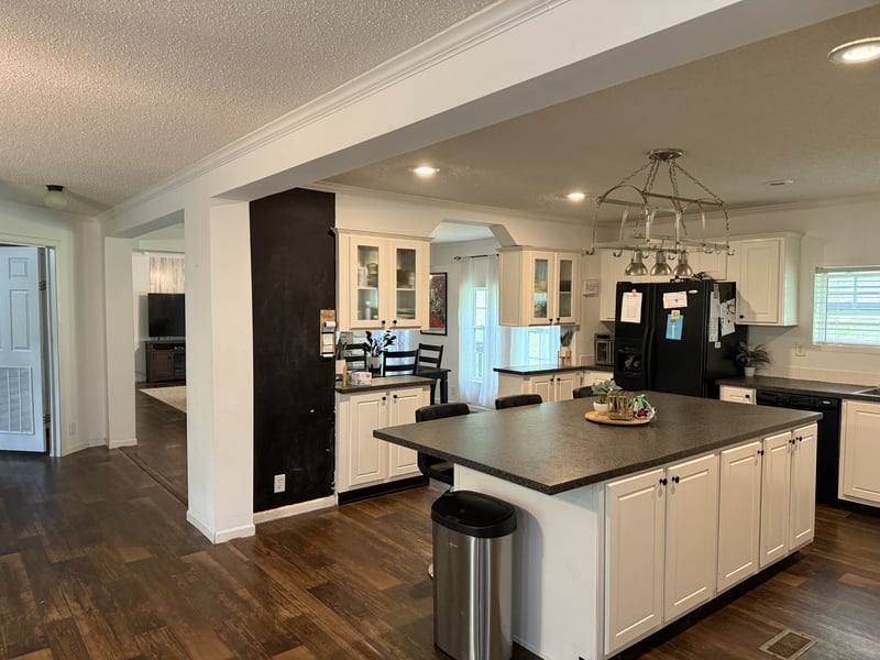 1076 Skyline Dr, Kingston Springs, TN 37082