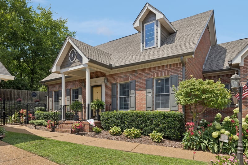 314 W 6th St, Columbia, TN 38401