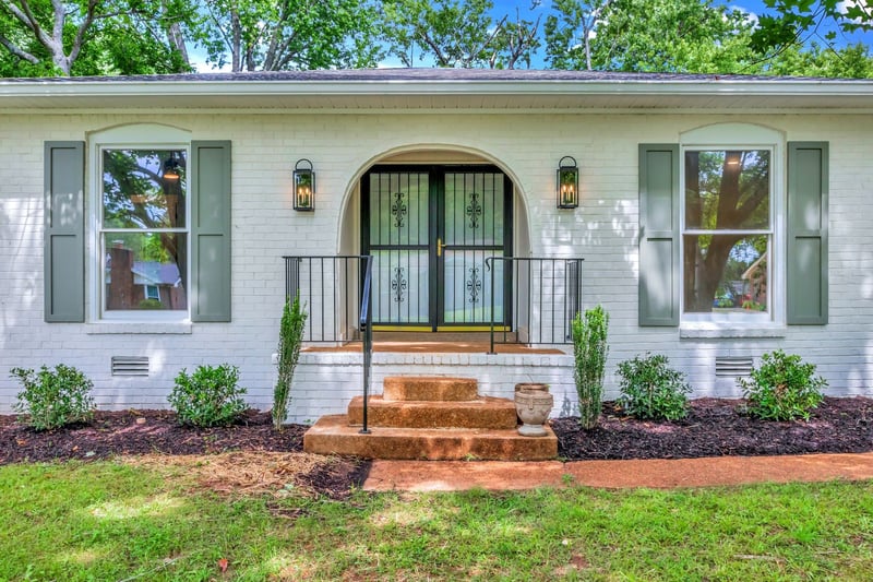 2302 Surrey Dr, Murfreesboro, TN 37129