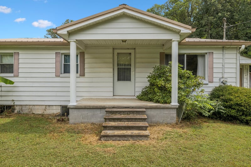 2834 Mcbride Rd, Columbia, TN 38401