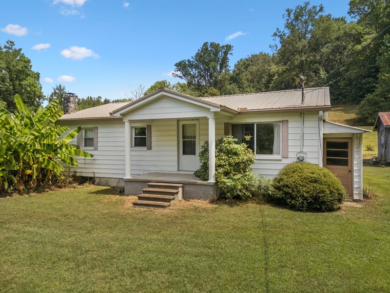 2834 Mcbride Rd, Columbia, TN 38401