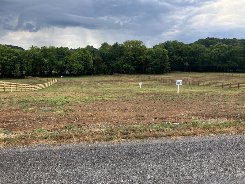 4 Booker Ridge Rd, Mount Pleasant, TN 38474